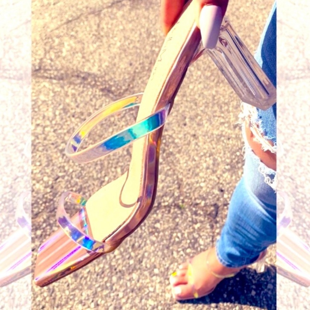 Iridescent Clément Heel